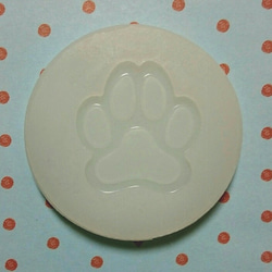 シリコンモールド 犬・猫【肉球(30mm)】レジン・銀粘土・樹脂粘土・グルーデコなど 2枚目の画像