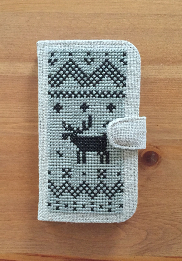 iPhone、XPERIA、android各種 手帳型 オーダー 北欧風クロスステッチ