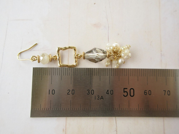 sold/金具変更OK　Pierces or Earrings　淡水パール　カットガラス　（P0952） 4枚目の画像