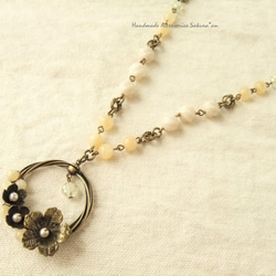 sold/Necklace　ジェイド　リバーストーン　お花（N1104) 2枚目の画像