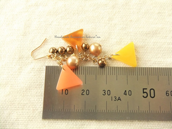 sold/Pierces or Earrings　△アクリル（P0764） 3枚目の画像