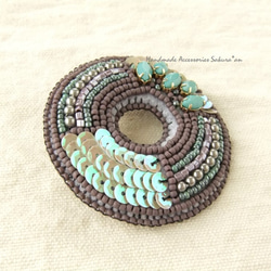 sold/Brooch　ビーズ刺繍　リース　purple（K0619) 2枚目の画像