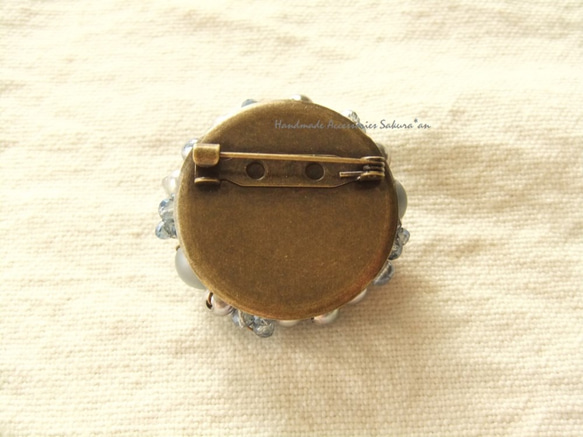 sold/Brooch　クリスタルアズールブルー（K0629) 3枚目の画像