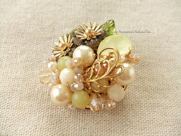 sold/Brooch　小花　羽（K0635) 2枚目の画像