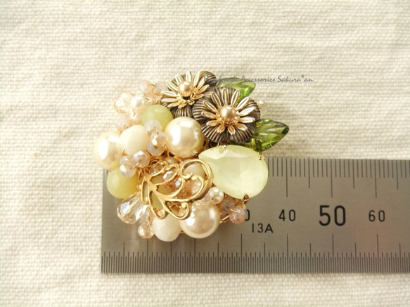 sold/Brooch　小花　羽（K0635) 4枚目の画像