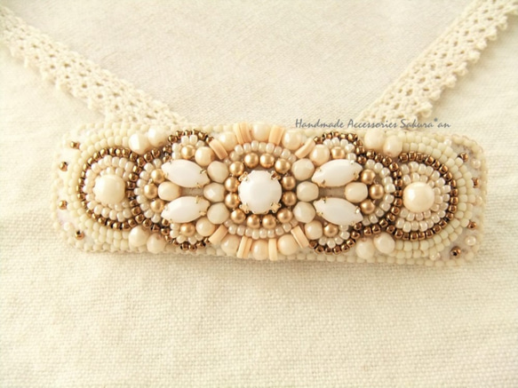 sold/Hair accessory　バレッタ　ビーズ刺繍　（K0642) 1枚目の画像