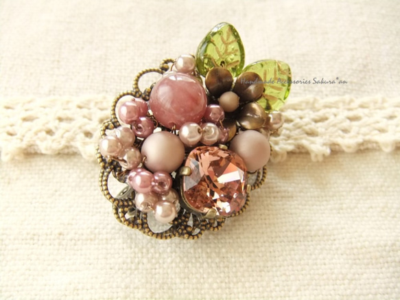 sold/Brooch　お花　葉っぱ（K0667) 2枚目の画像