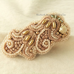 sold/Hair accessory　ヘアクリップ　ビーズ刺繍　（K0676) 1枚目の画像