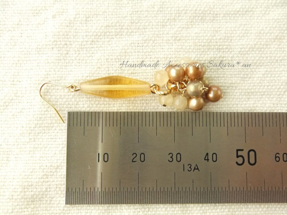 sold/金具変更OK　Pierces or Earrings  チェコ　淡水パール　イエロージェイド（P0824） 4枚目の画像