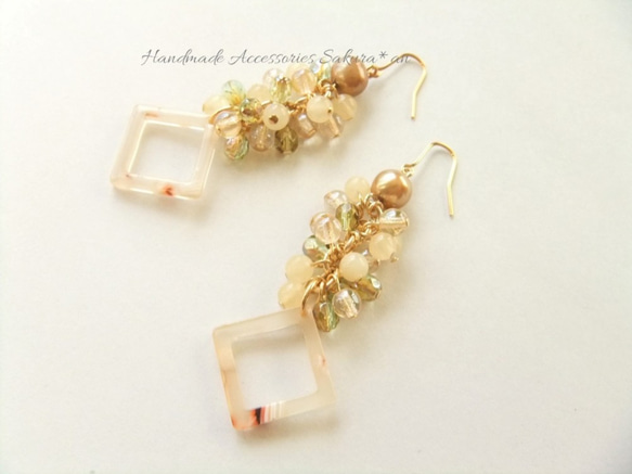 sold/金具変更OK　Pierces or Earrings  べっこう風　ジェイド（P0834） 2枚目の画像