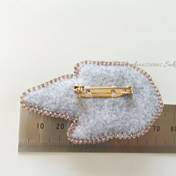 sold/Brooch　ビーズ刺繍　葉っぱ（K0723) 4枚目の画像