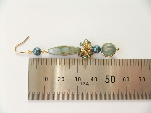 sold/金具変更OK　Pierces or Earrings　チェコガラス（P0852） 4枚目の画像