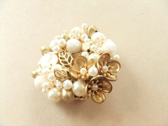 sold/Brooch　お花　パール（K0785) 2枚目の画像