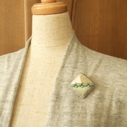 sold/Brooch　ビーズ刺繍　四角　green（K0790) 4枚目の画像