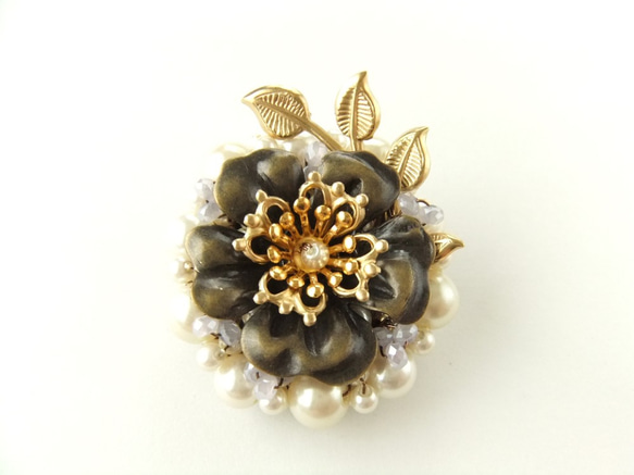 sold/SALE Brooch　パール　お花（K0793) 1枚目の画像