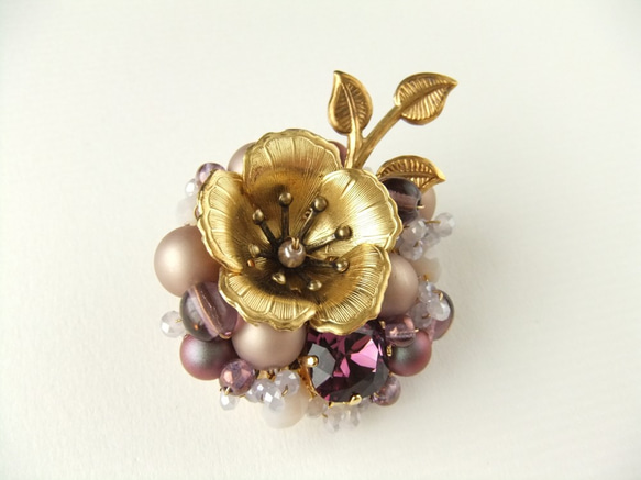 sold/Brooch　花　葉　スワロフスキー（K0819) 2枚目の画像