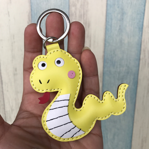 金運 アップ キーケース 白蛇 錦蛇 本革 レザー ラッキー キーホルダー ハンドメイド 日本製 (黄金無限蛇) | さくら禅 いいね百貨 [SakuraZen] 金運 アップ キーケース 白蛇 錦蛇 本革 レザー ラッキー キーホルダー ハンドメイド 日本製