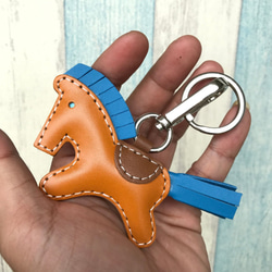 {Leatherprince 手工皮革} 台灣MIT 橘色 可愛 小馬 純手工縫製 皮革 龍蝦釦鑰匙圈 第1張的照片