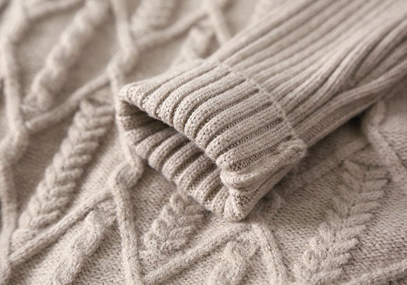 【秋冬新作】ケーブル編み　ハイネック　ゆったり　おしゃれ　防寒　レディース　ニット セーター　長袖 6枚目の画像