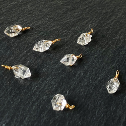 ハーキマーダイヤモンドのアメリカンピアス 2枚目の画像