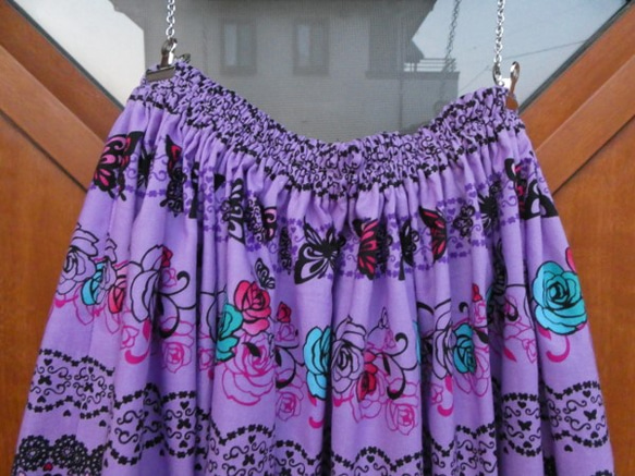 スカート　バラ蝶紫　（ｍ６９） 3枚目の画像
