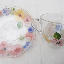 [再販] 水彩画調のお花のガラスのカップ＆ソーサー　 3枚目の画像