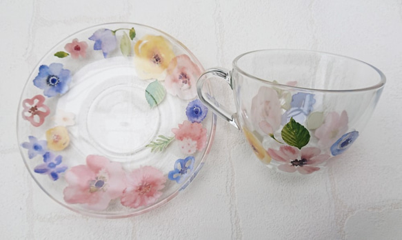 [再販] 水彩画調のお花のガラスのカップ＆ソーサー　 3枚目の画像