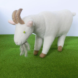 HAYDAY ヘイデイ　ヤギ ぬいぐるみ HAYDAY ヘイデイ ヤギ ぬいぐるみ HAYDAY ヘイデイ ヤギ ぬいぐるみ