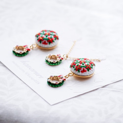 クリスマスコフレ☆刺繍のイヤリング(ピアス)&ネックレス《ポインセチア》 5枚目の画像
