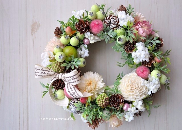再販mini-wreath　17cm：白い小花と ｼｭｶﾞｰｱｯﾌﾟﾙ 4枚目の画像