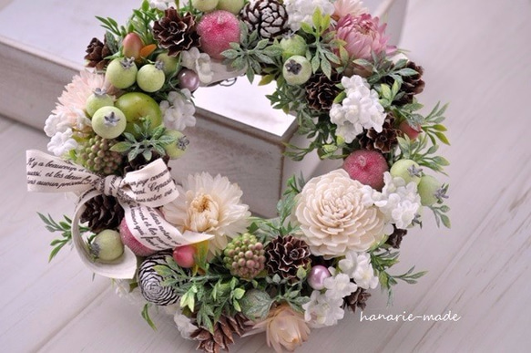 再販mini-wreath　17cm：白い小花と ｼｭｶﾞｰｱｯﾌﾟﾙ 6枚目の画像