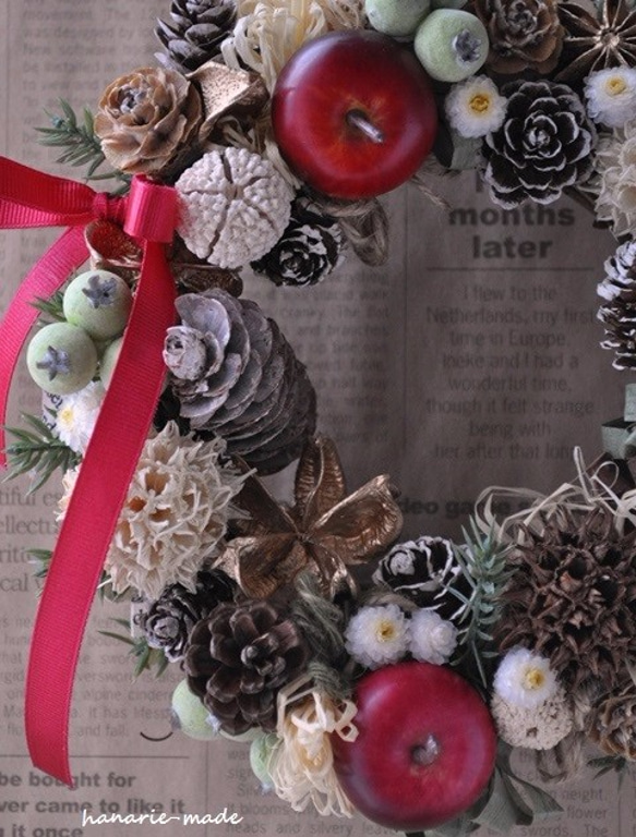 mini-wreath　18cm：赤いリンゴとグリーンベリーのリース 4枚目の画像