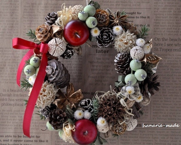 mini-wreath　18cm：赤いリンゴとグリーンベリーのリース 6枚目の画像