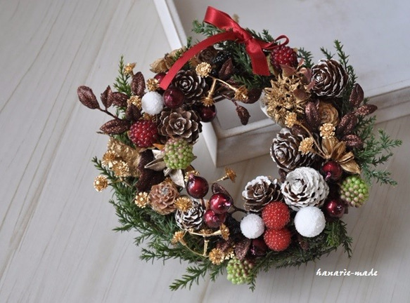 mini-wreath　16cm：グリーンコニファーと木の実 5枚目の画像