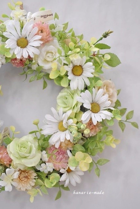 Mさまオーダー：白いバラとマーガレット　コットンリボンをそえて：wreath 7枚目の画像