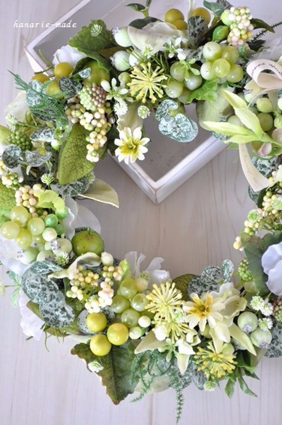 ライムグリーンと実：wreath 2枚目の画像