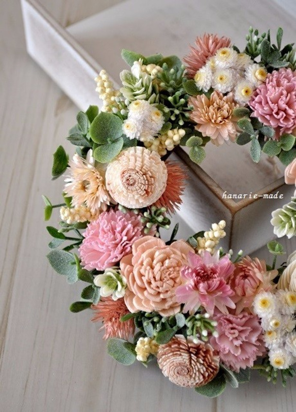 ｓサイズ　pink sola flowers wreath：ピンクのカーネーション 2枚目の画像