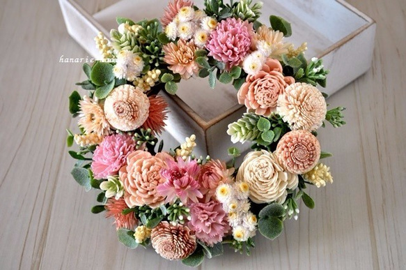 ｓサイズ　pink sola flowers wreath：ピンクのカーネーション 3枚目の画像