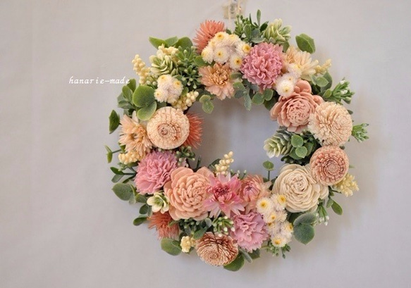 ｓサイズ　pink sola flowers wreath：ピンクのカーネーション 5枚目の画像