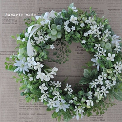 白い花とグリーンのリース 5枚目の画像
