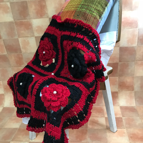 薔薇モチーフ 手編み ひざ掛け ブランケット ピンク ウール バラモチーフ ブランケット - miruchick* - BOOTH