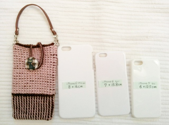 手編みミニバッグL　茶×ピンク　猫ボタン 2枚目の画像