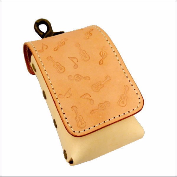 ヌメ革 レザー iQOS ケース ハンギング ギター 音符 スタンピング 10007486