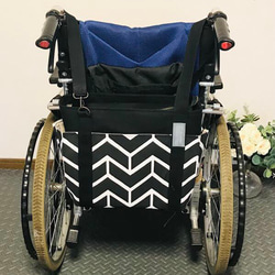 【車椅子対応】スペイン製シェブロン柄×8号キャンバスの４つポケットトート 3枚目の画像