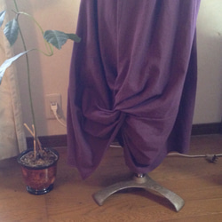 再販  ハーフリネンのツイストコクーンスカート 2枚目の画像