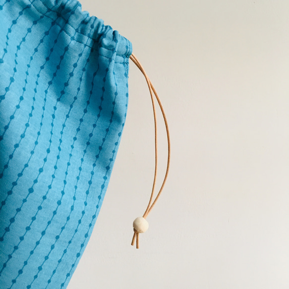 小さな丸い紐の束ポケットシルバーグレー/ワスレナグサブルー 3枚目の画像