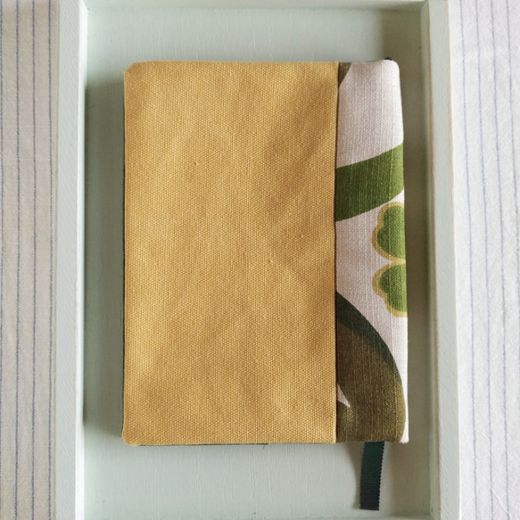 【B6.単行本サイズ】レトロな花柄のブックカバー/手帳カバー 3枚目の画像