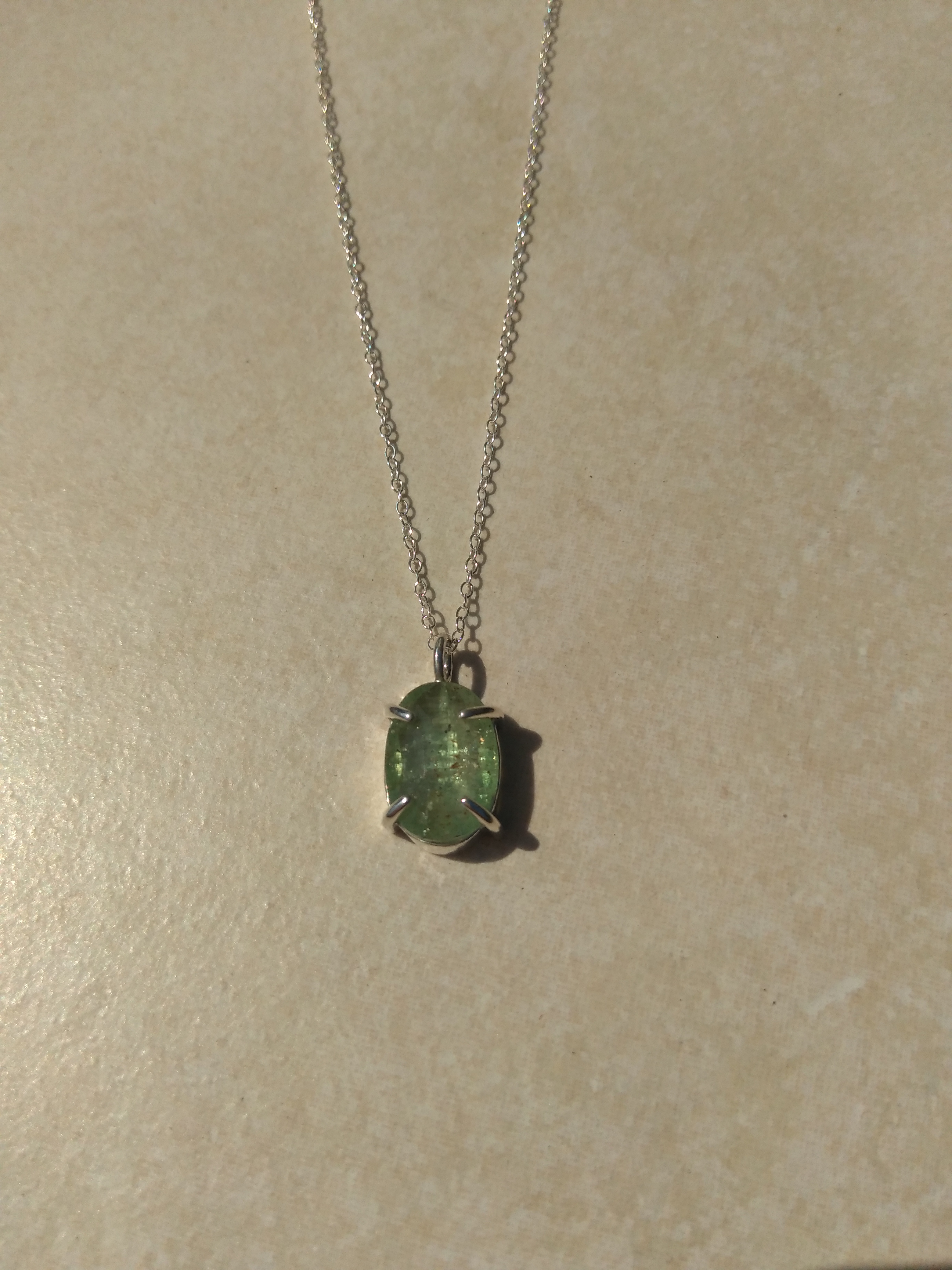 カイヤナイト∴小粒ネックレス