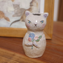 【 Keiko様  専用ページ  ご予約品 】   白猫ミニ花瓶 1枚目の画像
