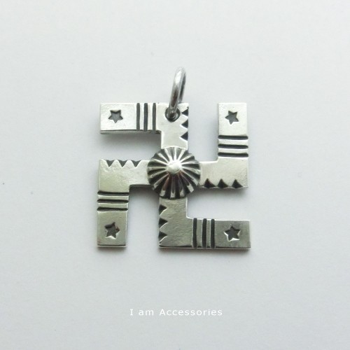 受注生産商品　ネイティブマンジペンダント　シルバー925 IP0411